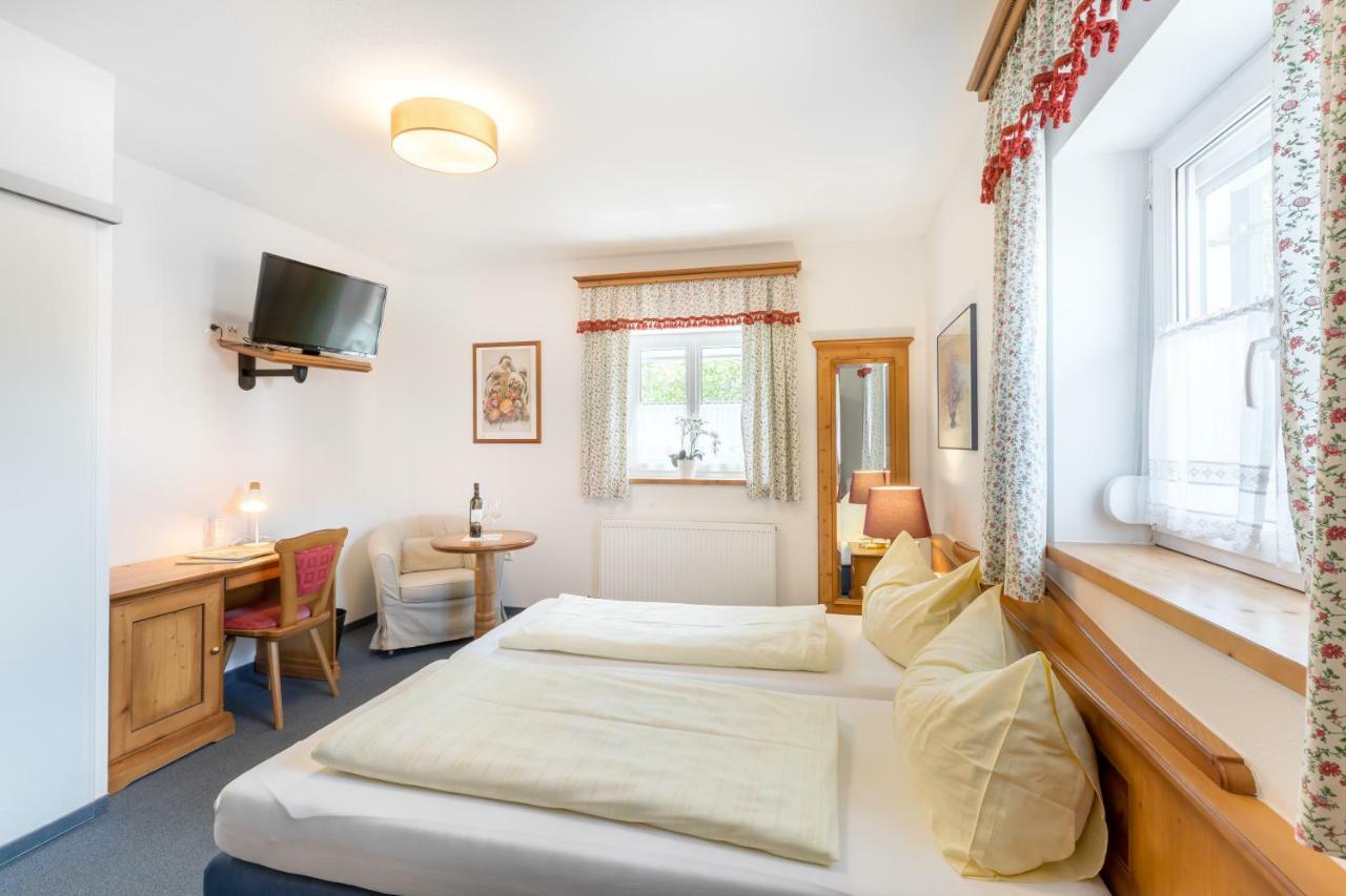 Hotel Garni Noeserlgut Linz Exterior photo